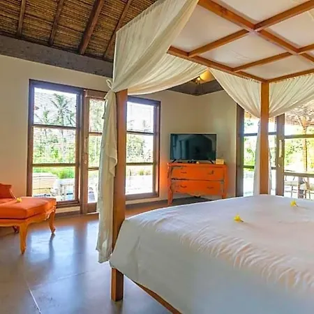Stunning 2 Bedroom Private Villa With Garden View