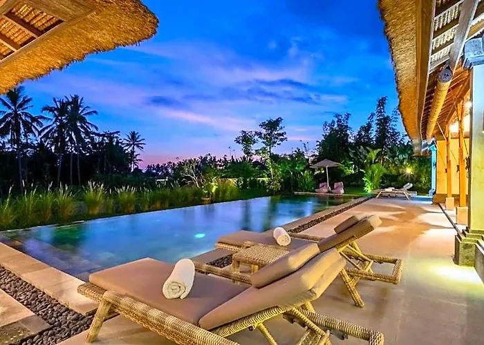 Villa Stunning 2 Bedroom Private With Garden View *