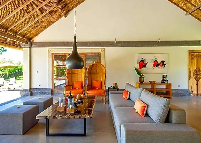Stunning 2 Bedroom Private With Garden View 别墅 *